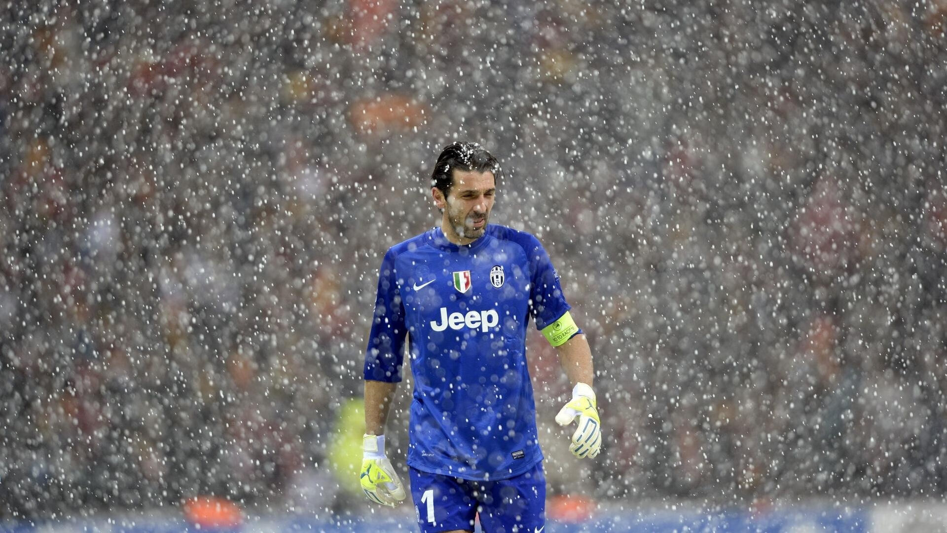 德甲激烈竞争，数据揭示战术变革推动攻守平衡的核心路径，德甲格局